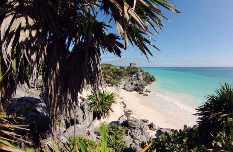 Blick auf den Strand von Tulum